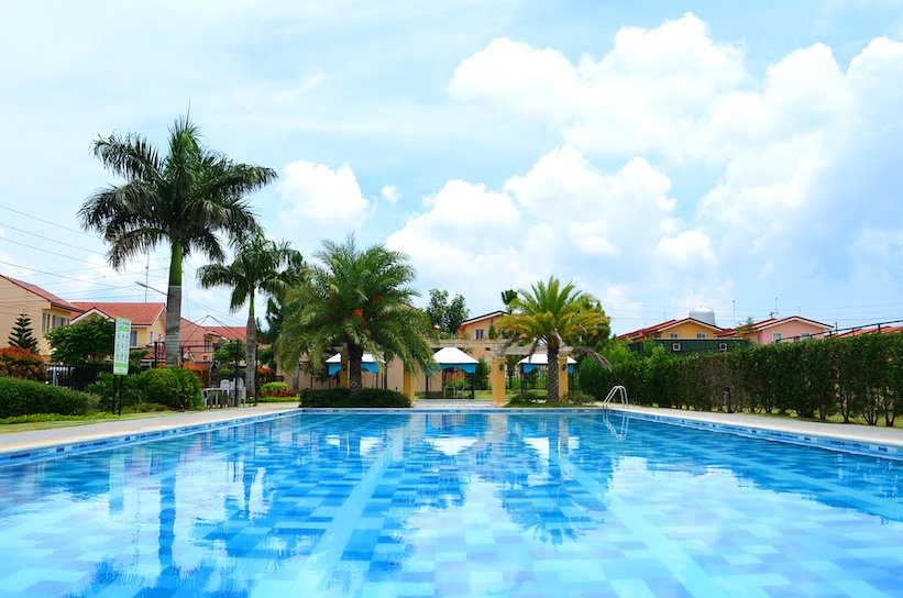 Explore the amenities available as well like clubhouse, playground, swimming pool, and basketball court, among others. Lessandra Swimming Pool