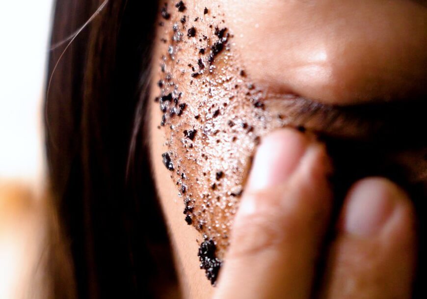 Coffee grounds as Face Mask